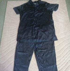 Lane Bryant Blue and White Pajama Set with Soft Fabric and Classic Design